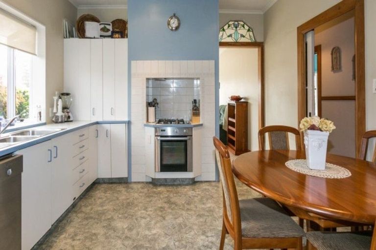 Photo of property in 87 Meeanee Road, Taradale, Napier, 4112