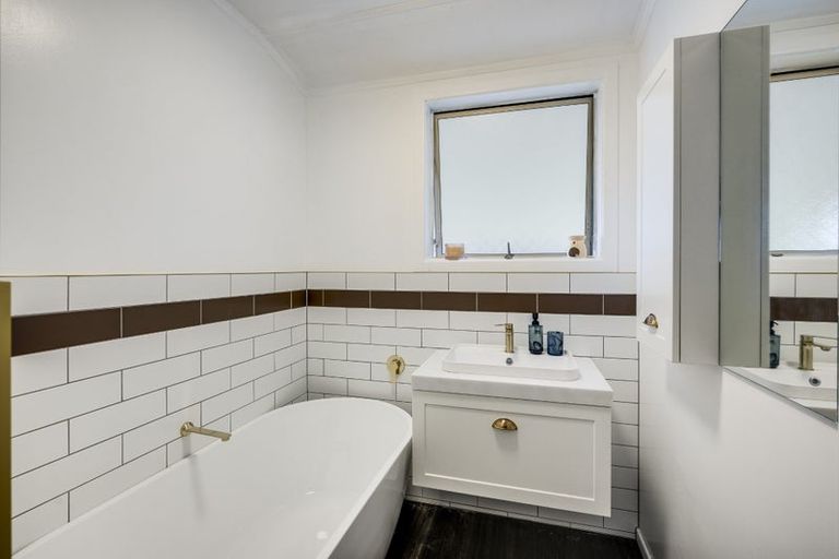 Photo of property in 165 Flaxmere Avenue, Flaxmere, Hastings, 4120