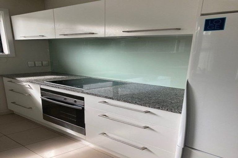 Photo of property in 33 Augusta Street, Redcliffs, Christchurch, 8081