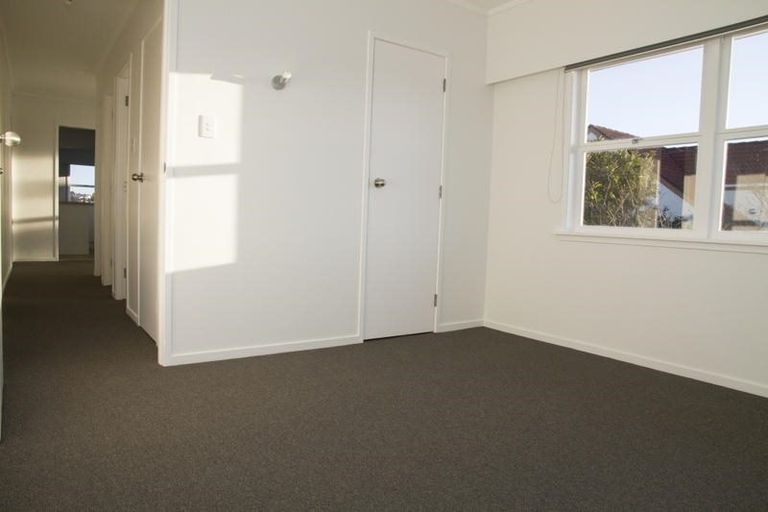 Photo of property in 58 Sartors Avenue, Browns Bay, Auckland, 0630