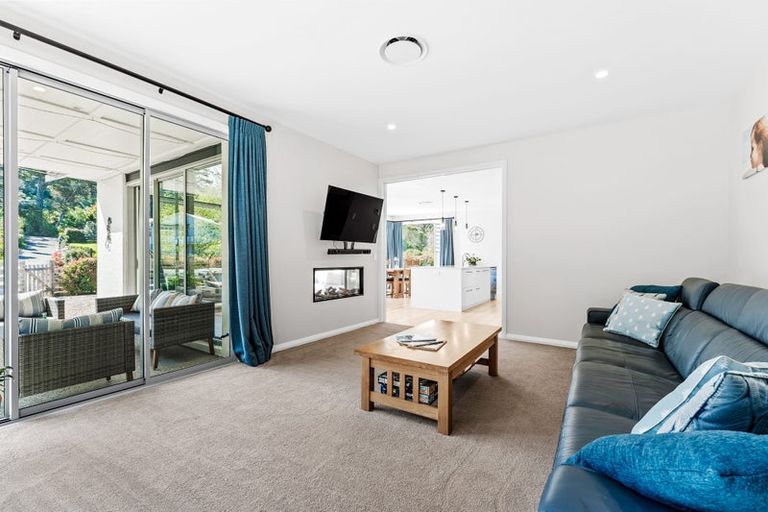 Photo of property in 5b Hobbs Road, Matakatia, Whangaparaoa, 0930