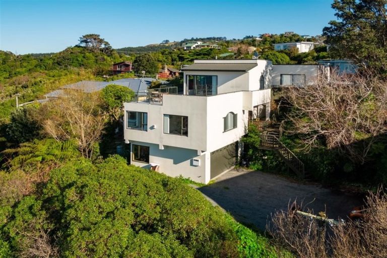 Photo of property in 45 London Road, Korokoro, Lower Hutt, 5012