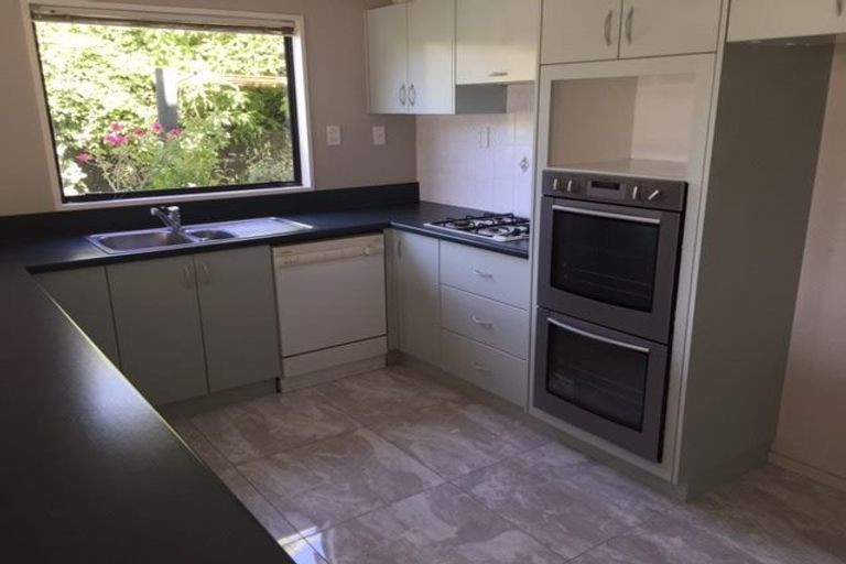 Photo of property in 2/28 Brigham Drive, Halswell, Christchurch, 8025