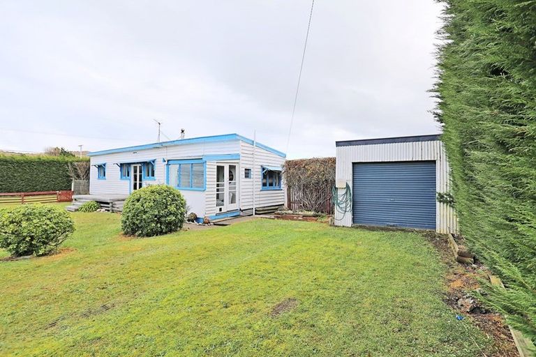 Photo of property in 16 Walker Street, Riverton/aparima, Riverton, 9822