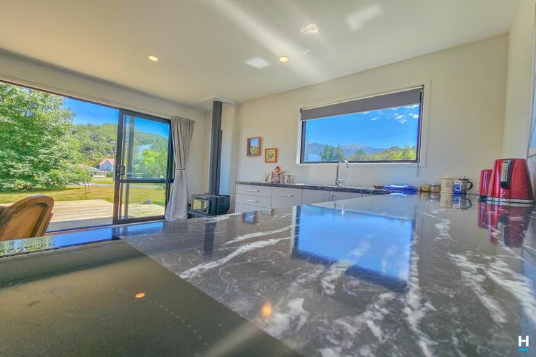 Photo of property in 36 Hilton Street, Blackball, 7804