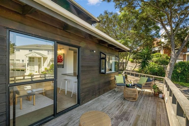 Photo of property in 1/55 James Evans Drive, Northcote, Auckland, 0627