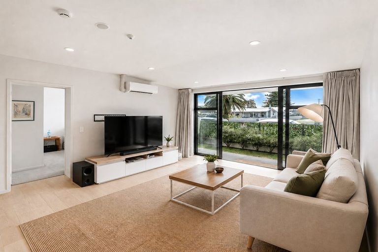 Photo of property in 2/388 Hibiscus Coast Highway, Orewa, 0931