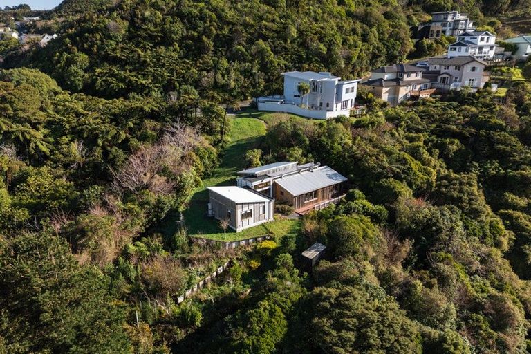 Photo of property in 12 Alanbrooke Place, Karori, Wellington, 6012
