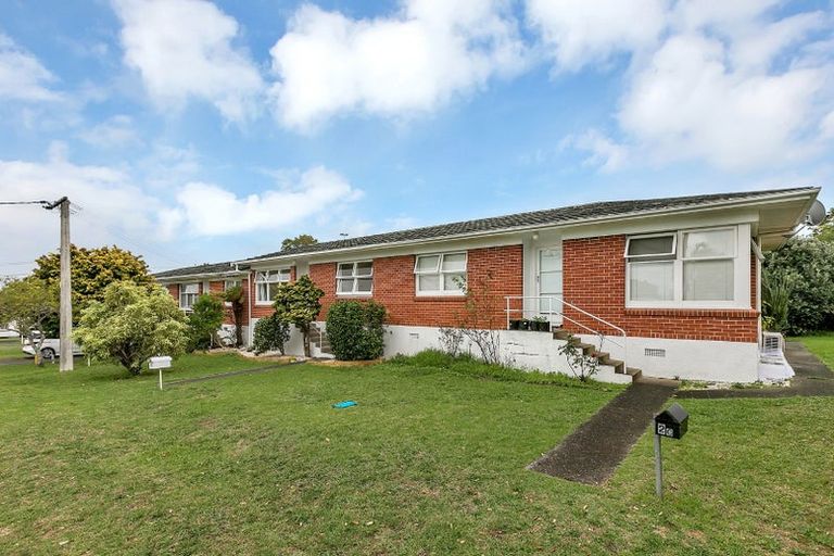 Photo of property in 5/19 Lake Pupuke Drive, Takapuna, Auckland, 0622