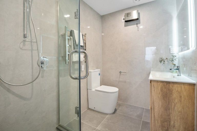 Photo of property in 4f Meadowvale Avenue, Forrest Hill, Auckland, 0620