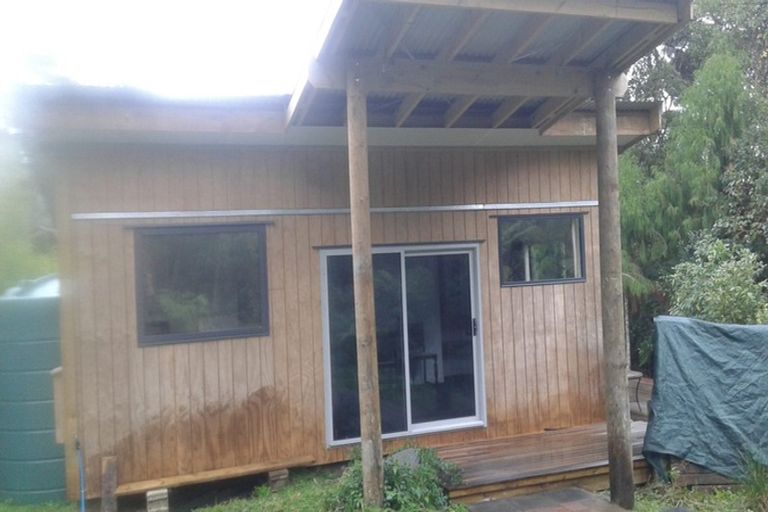 Photo of property in 82 Opanuku Road, Henderson Valley, Auckland, 0612