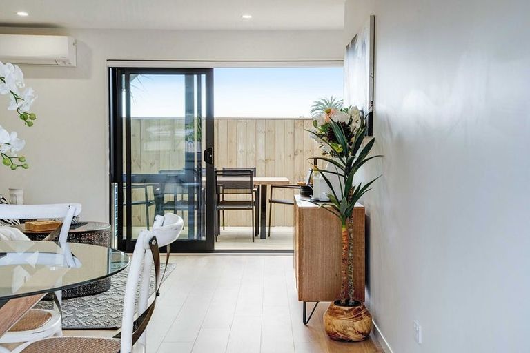 Photo of property in 28b Mckinstry Avenue, Mangere East, Auckland, 2024