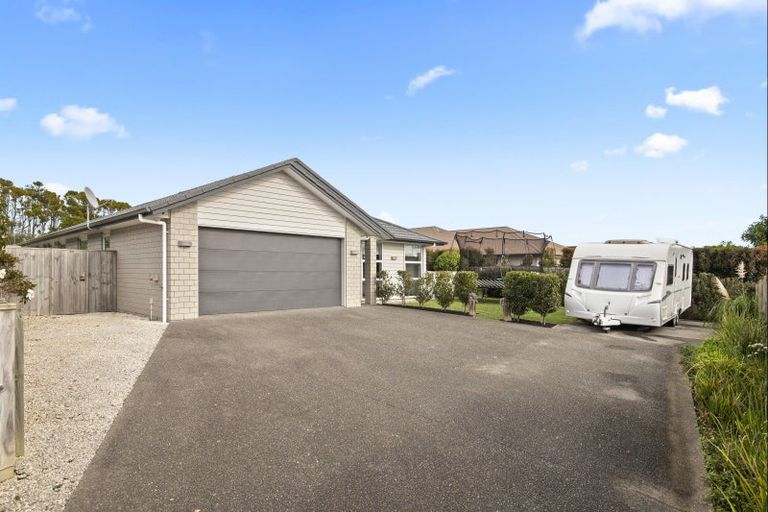 Photo of property in 15 Lydiard Place, Beachlands, Auckland, 2018