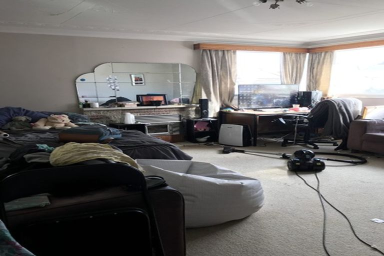 Photo of property in 56 Howe Street, North Dunedin, Dunedin, 9016