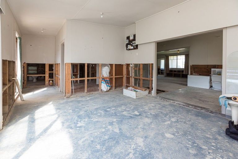 Photo of property in 15 Keppel Street, Porangahau, 4291