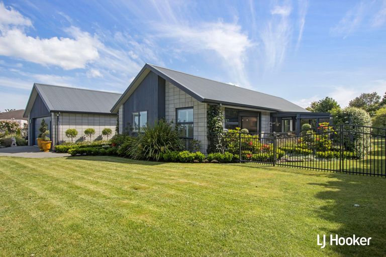 Photo of property in 131 Koutunui Road, Athenree, Katikati, 3177