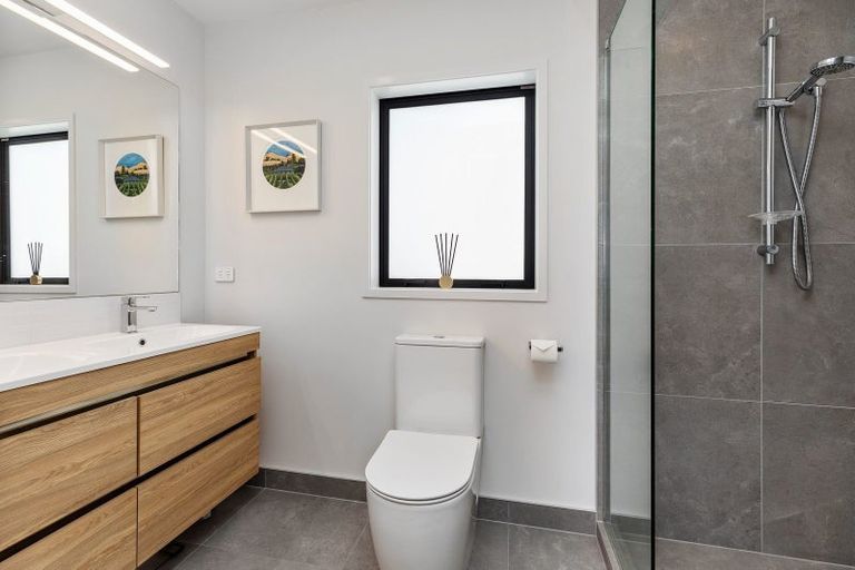 Photo of property in 37 Tangaroa Place, Poike, Tauranga, 3112