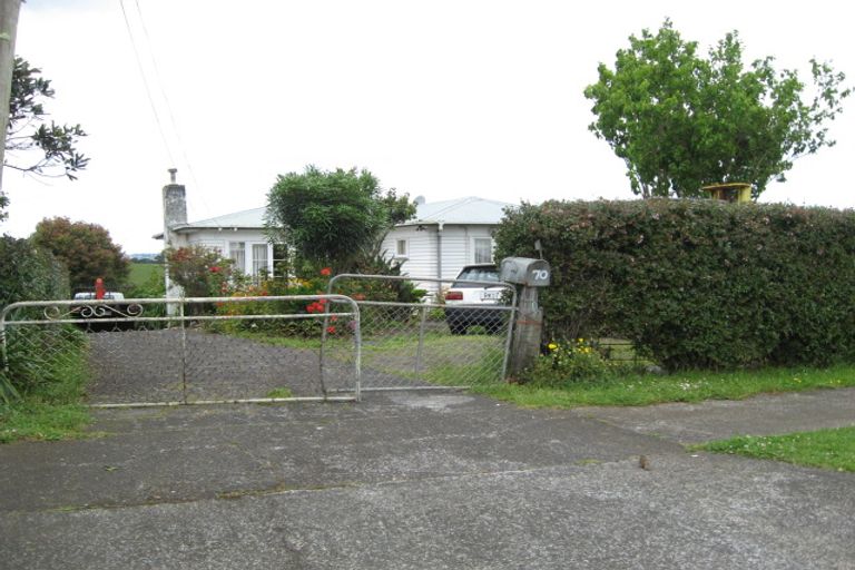 Photo of property in 70 Pukaki Road, Mangere, Auckland, 2022