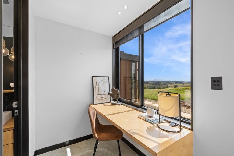 Photo of property in 32 Aroha Road, Te Arai, Wellsford, 0975