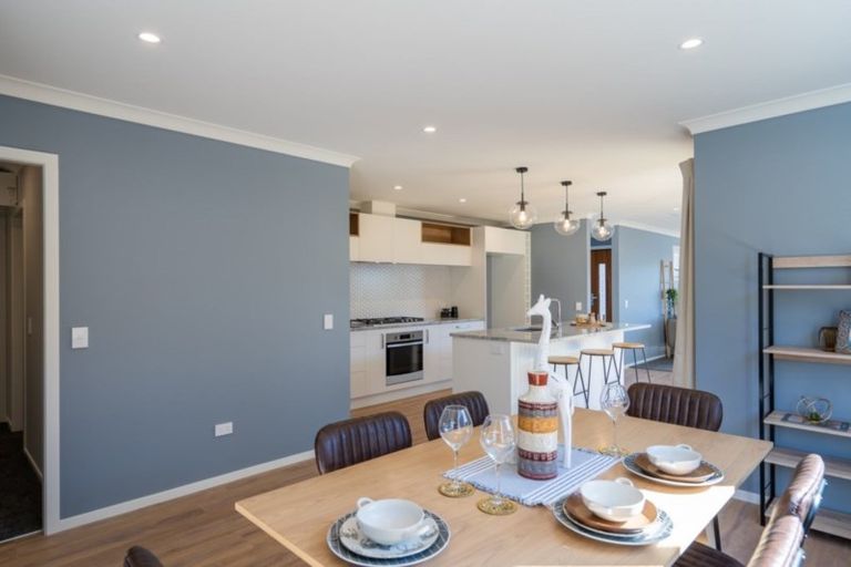 Photo of property in 68 Waipunahau Road, Waikanae, 5036