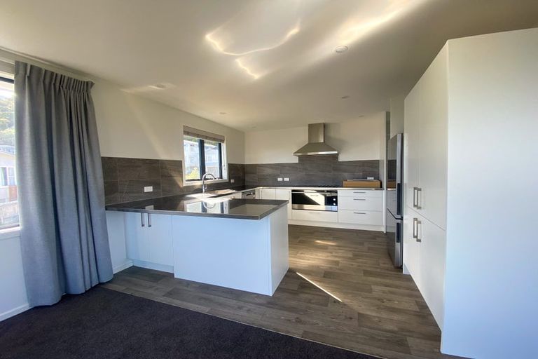 Photo of property in 37 Priscilla Crescent, Kingston, Wellington, 6021