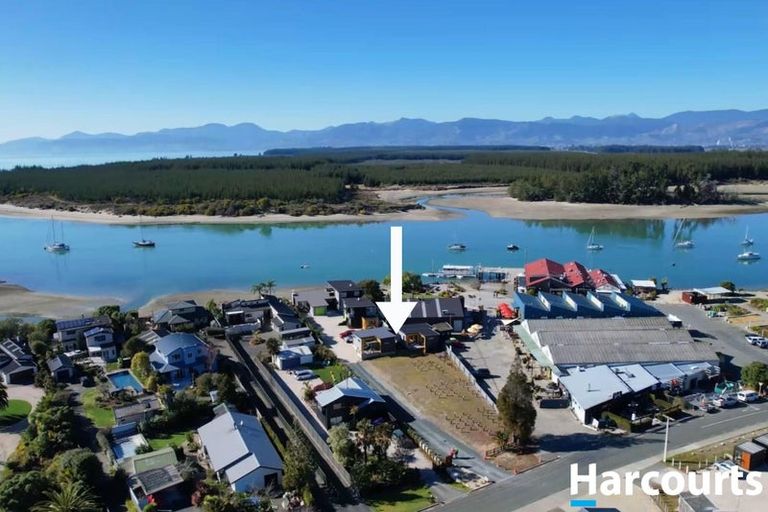 Photo of property in 6 Iwa Street, Mapua, 7005