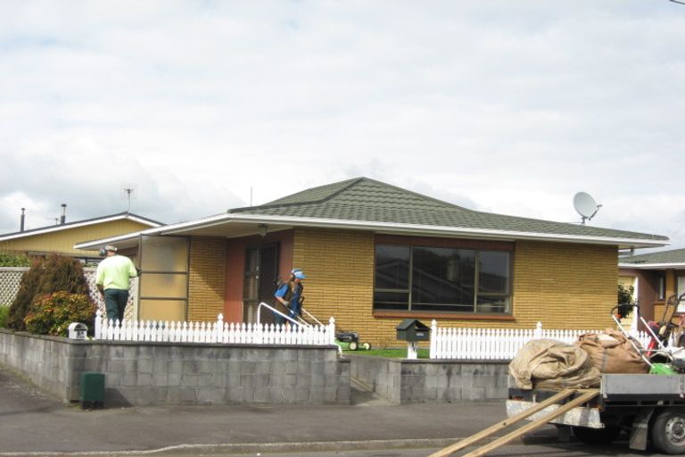 Photo of property in 8a Holsworthy Road, Lower Vogeltown, New Plymouth, 4310