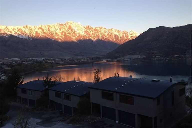 Photo of property in Elkridge Apartments, 20/64 Marina Drive, Frankton, Queenstown, 9300