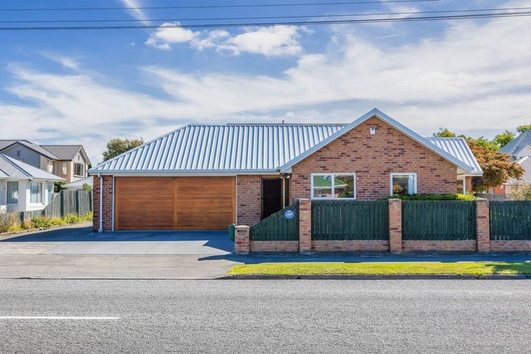 Photo of property in 139a Avonhead Road, Avonhead, Christchurch, 8042