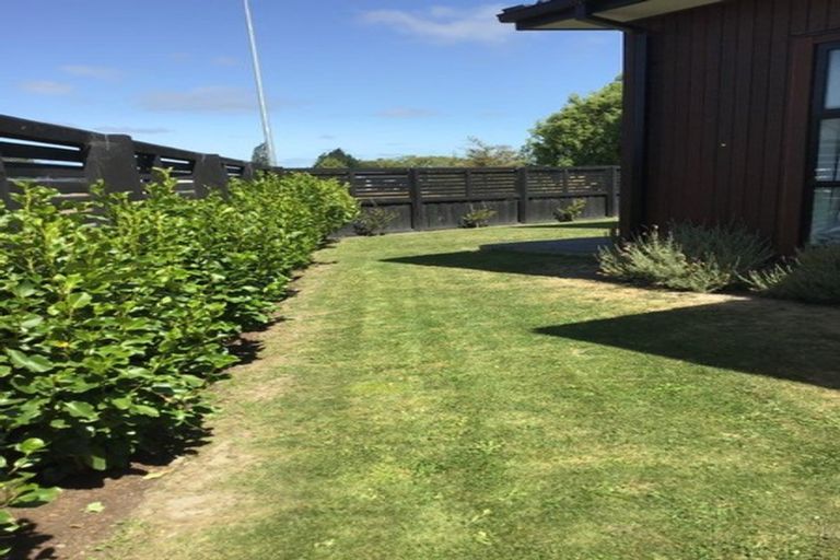 Photo of property in 8 Berg Way, Belfast, Christchurch, 8051