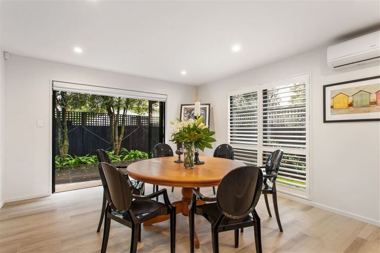 Photo of property in 35 Hawkesbury Avenue, St Albans, Christchurch, 8014