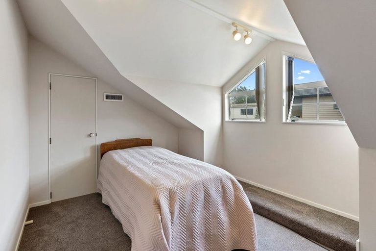 Photo of property in 17 Watson Drive, Paraparaumu Beach, Paraparaumu, 5032