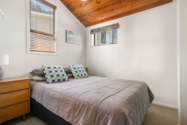 Photo of property in 16 Mount Avenue, Pauanui, Hikuai, 3579