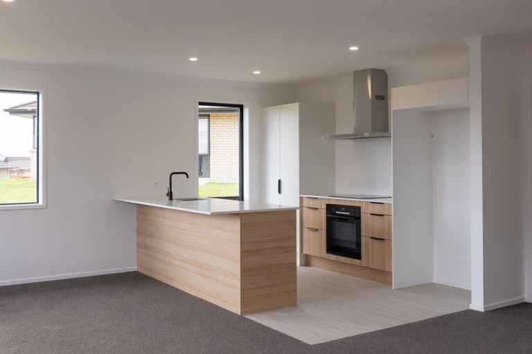 Photo of property in 2 Leeward Terrace, Port Whangarei, 0110