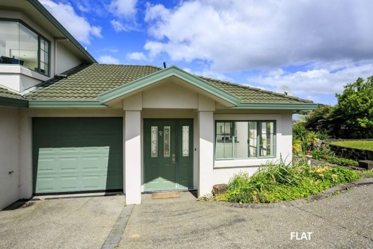 Photo of property in 26 Lorikeet Place, Unsworth Heights, Auckland, 0632