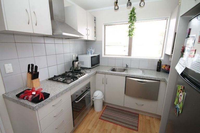 Photo of property in 1/9 Porchester Road, Papakura, 2110