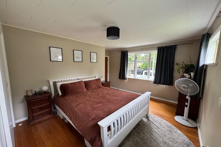 Photo of property in 11 Moa Road, Raumati Beach, Paraparaumu, 5032