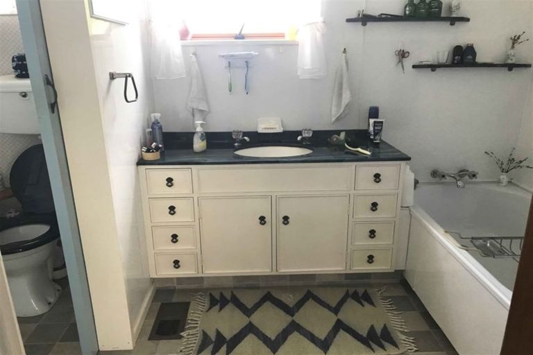 Photo of property in 33 Kildare Drive, Waikiwi, Invercargill, 9810