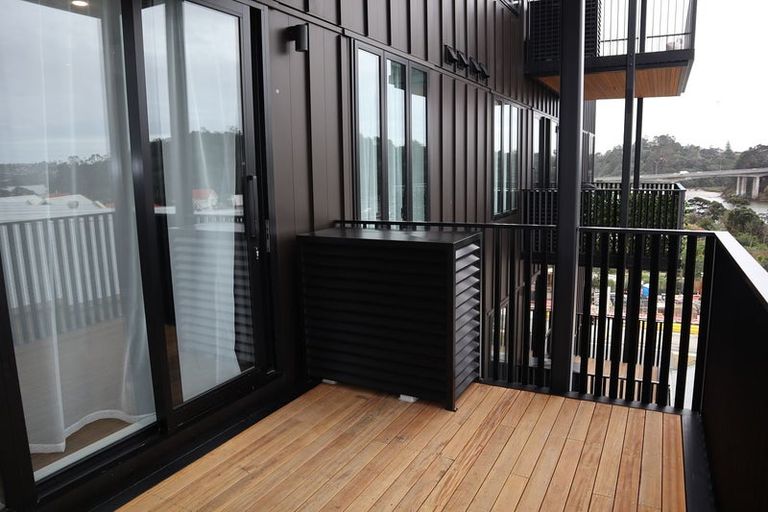 Photo of property in 404/2 Launch Road, Hobsonville, Auckland, 0616