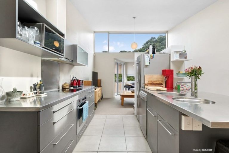 Photo of property in 6/2 Onslow Road, Khandallah, Wellington, 6035