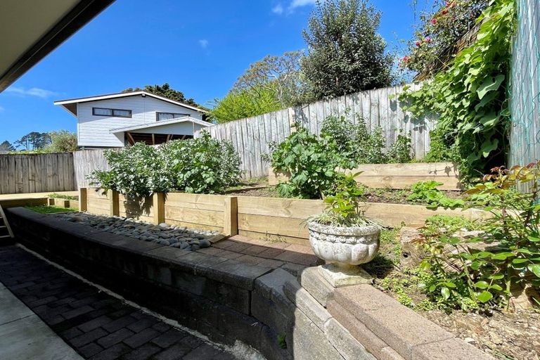 Photo of property in 12 Jandell Crescent, Bucklands Beach, Auckland, 2014