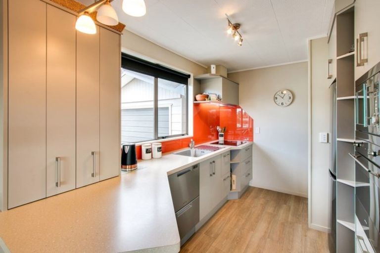 Photo of property in 2 Otatara Road, Taradale, Napier, 4112