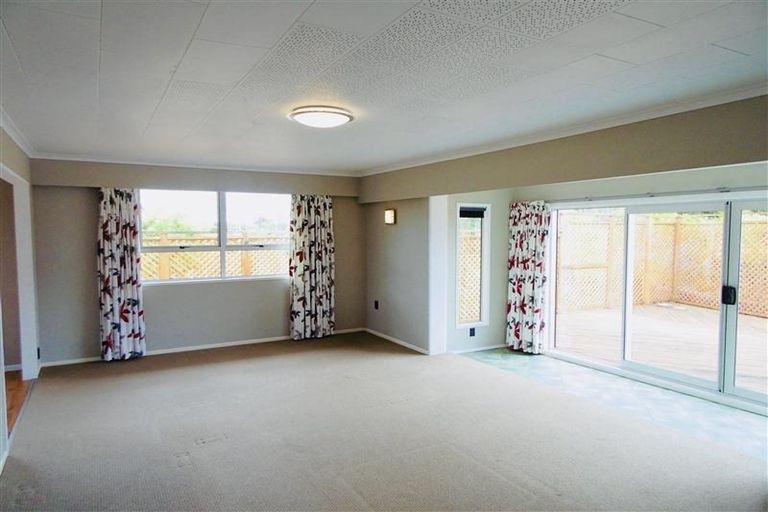 Photo of property in 147 Govett Avenue, Frankleigh Park, New Plymouth, 4310