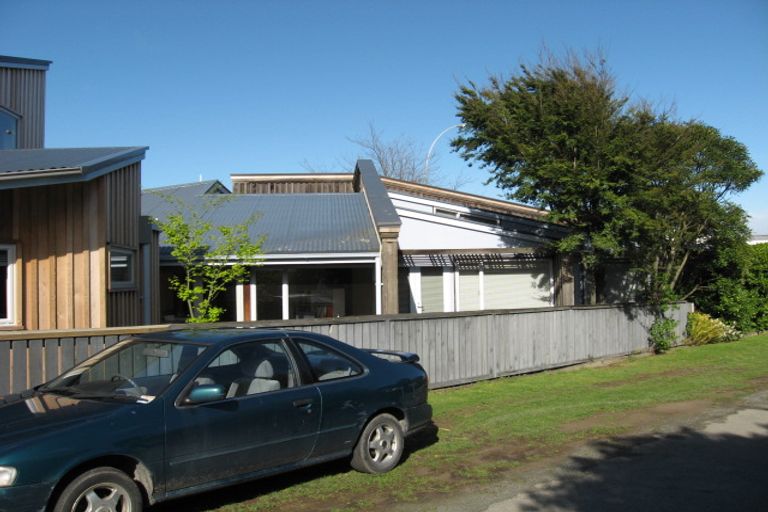 Photo of property in 1/21 Tahunanui Drive, Tahunanui, Nelson, 7011