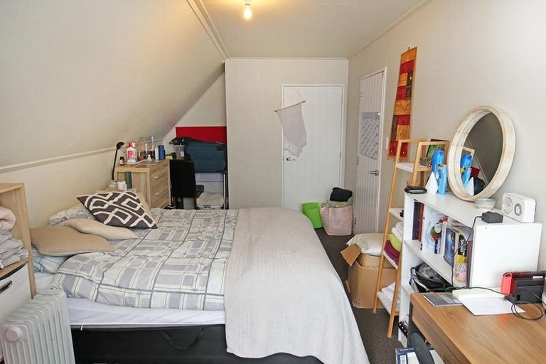 Photo of property in 24 Hyde Street, North Dunedin, Dunedin, 9016