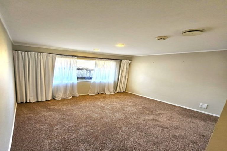 Photo of property in 5 Aspatria Place, Northpark, Auckland, 2013