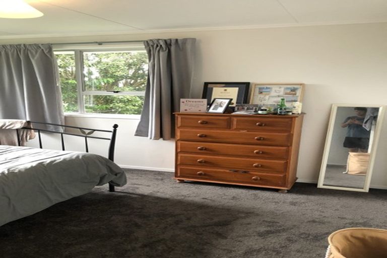 Photo of property in 16 Oleander Place, Bell Block, New Plymouth, 4312