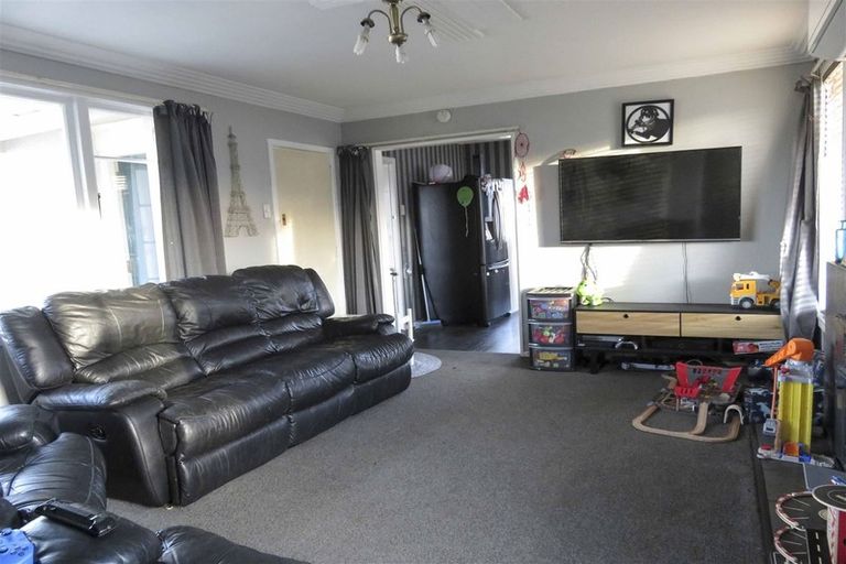 Photo of property in 92 Cargill Street, Waikiwi, Invercargill, 9810
