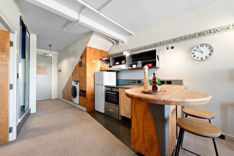 Photo of property in Qba Apartments, 3d/51 Webb Street, Mount Cook, Wellington, 6011