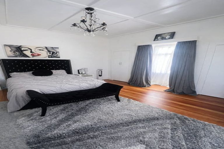 Photo of property in 13 Chester Street, Waverley, 4510